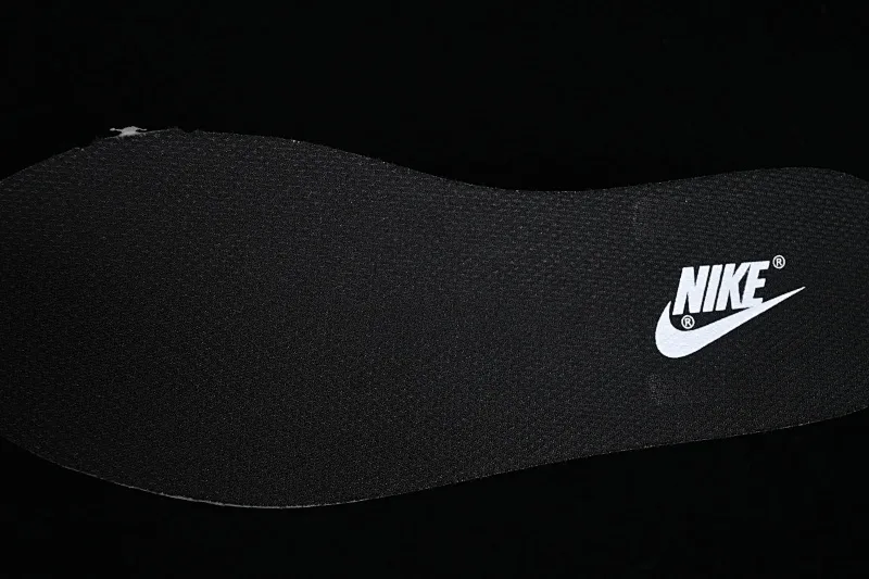 All Categories Nk SB Dunk Series Nk SB Dunk Low Low-top Sneakers Nk Dunk Low Reverse Barbie Black Pink SB Strappy Low-top Casual Sneakers FD1232-001